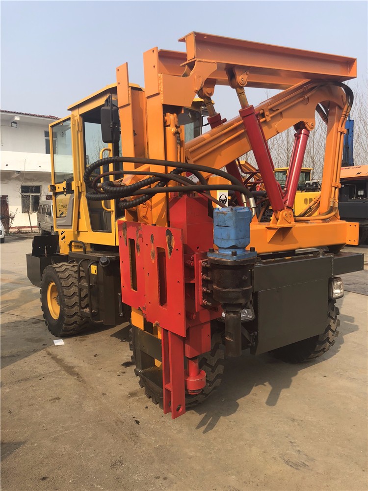 西藏地區(qū)適合什么樣的護(hù)欄打樁機(jī)？